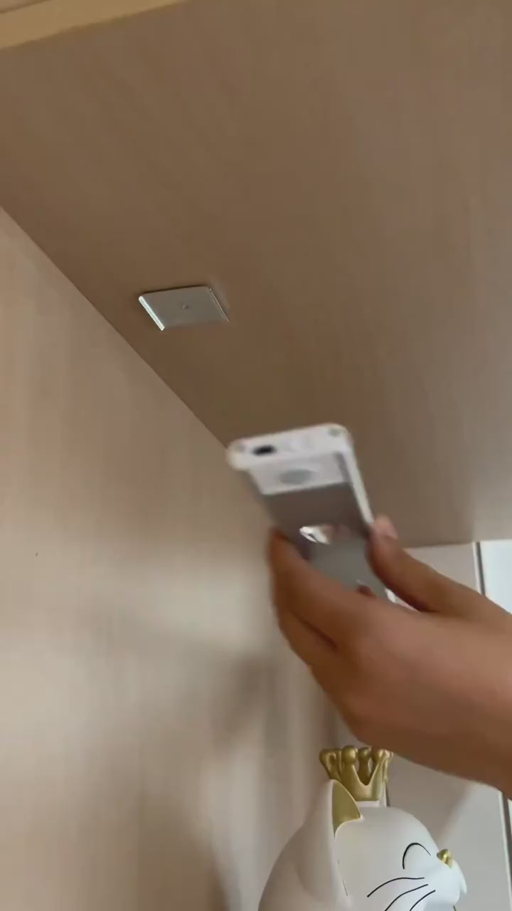 LED cabinet light for stairs and hallway with motion detection